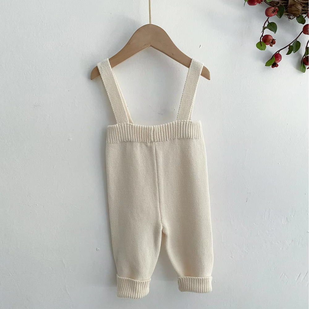 latzhosebabyweiss